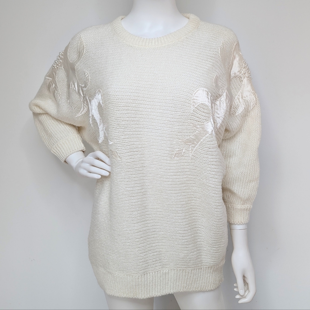 80s Vintage Off-White Batwing Sleeve Sweater With Satin Tribal Design & Beading - Picture 2 of 8